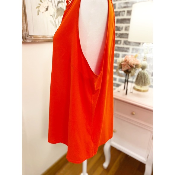 A new day sleeveless top - Picture 4 of 6